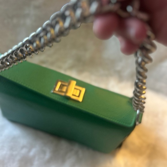 Viola Castellani Leather Shoulder Bag Green with Chain Made In Italy - Picture 4 of 12